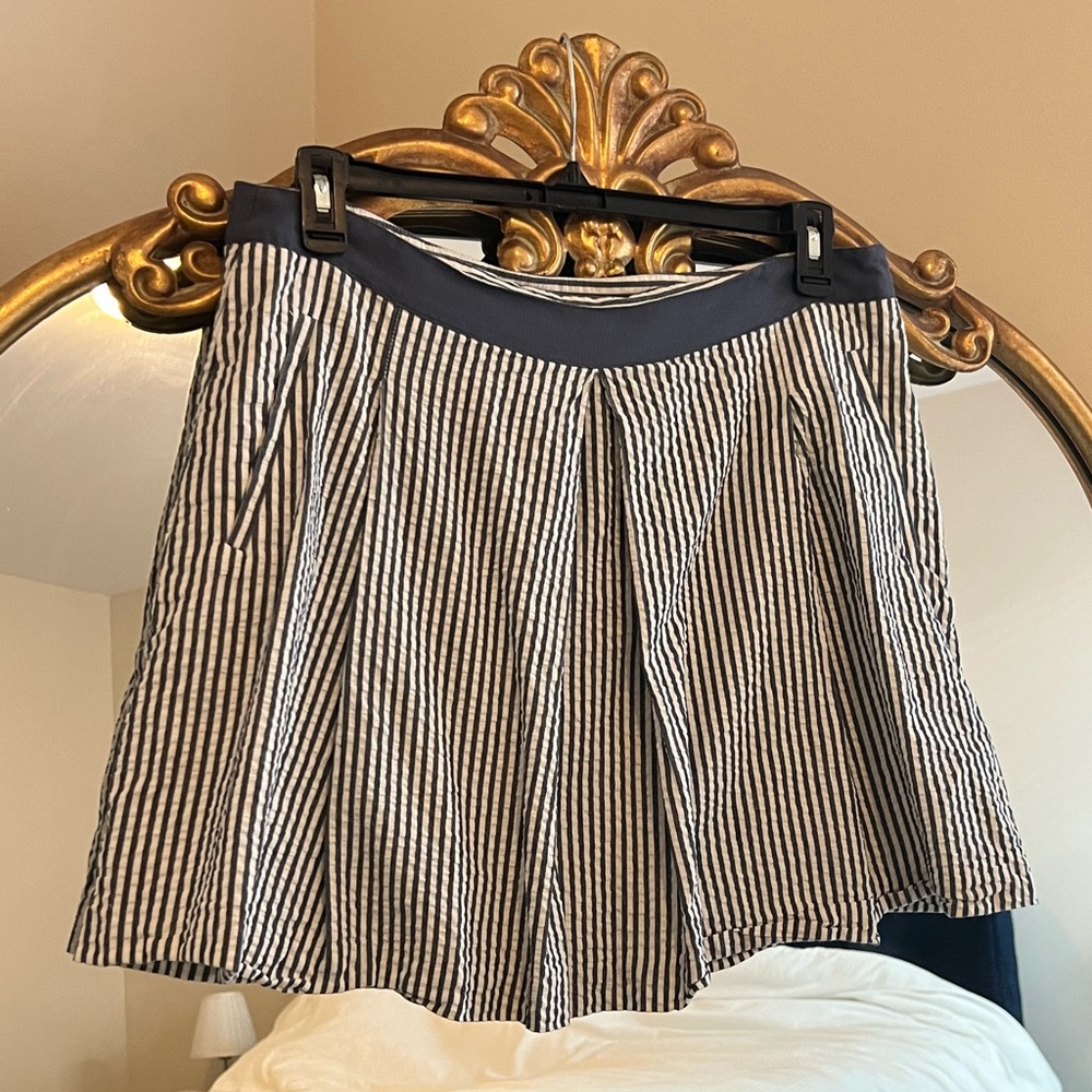Banana Republic Navy and White Seersucker Skirt